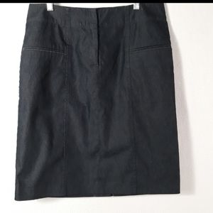 Tommy Hilfiger dark wash cambray skirt size 10